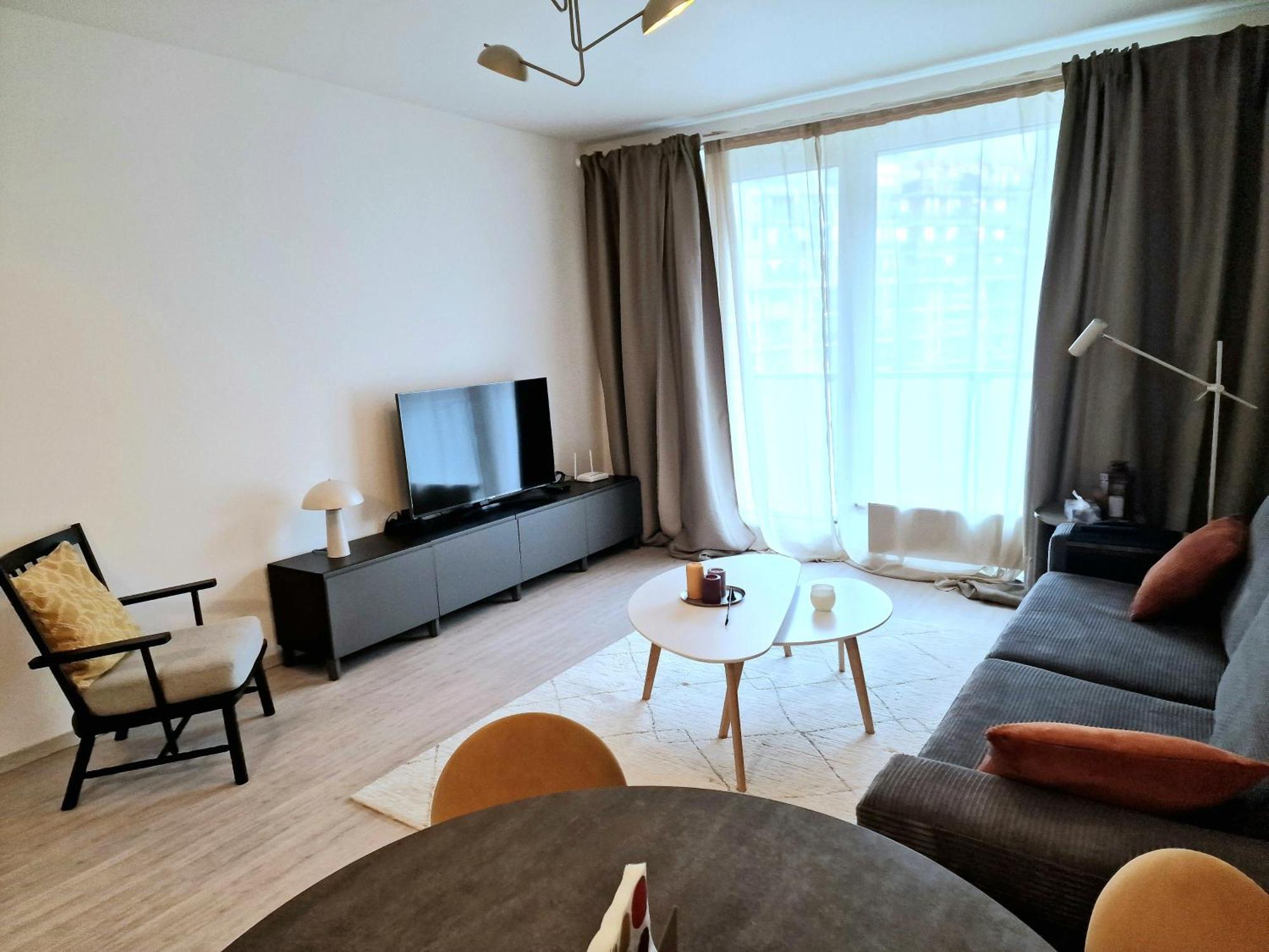 Apartment Elegant Urban With Parking Spot *
